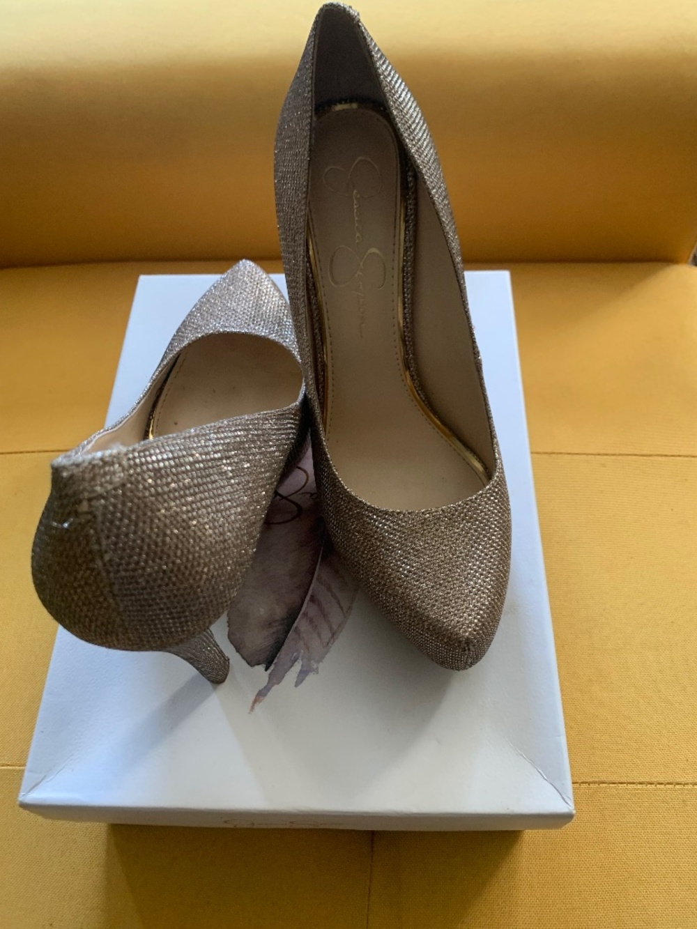 Gold sparkle pumps size 9 Jessica Simpsons